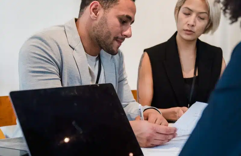 Les principales lois du travail que chaque employeur doit connaître