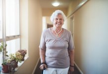 Comment évaluer les dépendances physiques et cognitives chez les seniors ?