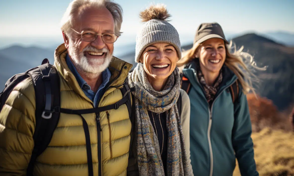 Randonnée pour célibataires seniors : rencontres et aventures en plein air