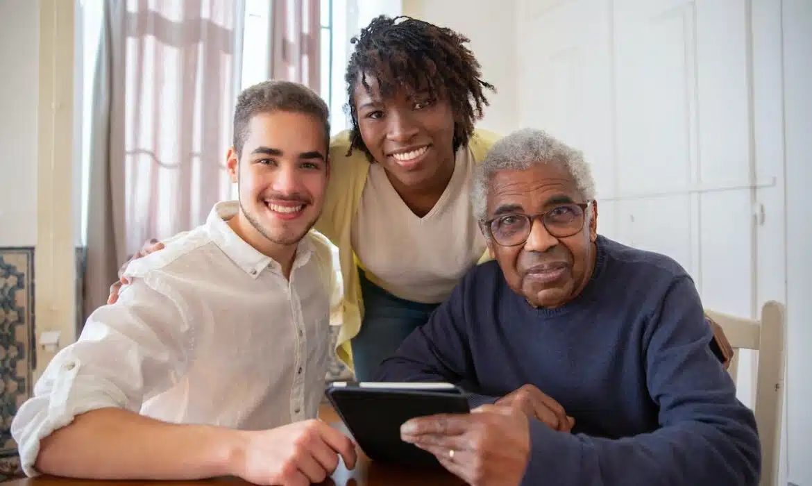 Les avantages des services d’accompagnement pour les sorties des seniors