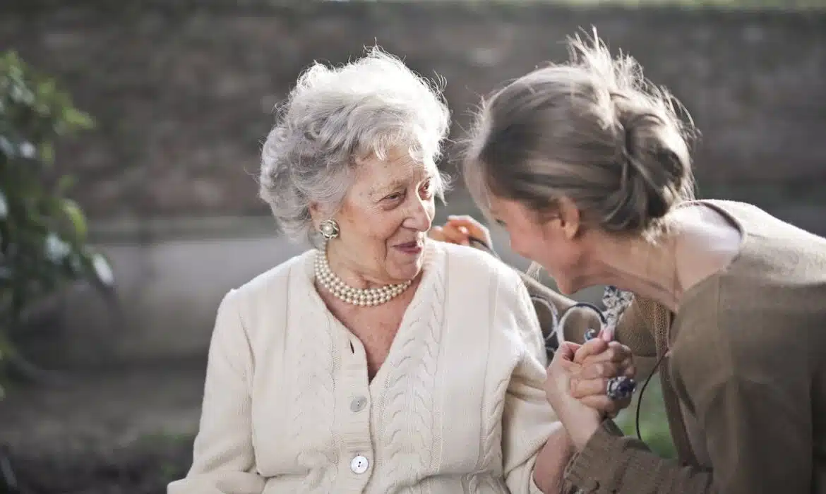 Santé des seniors : les meilleures stratégies pour prévenir les maladies liées à l’âge