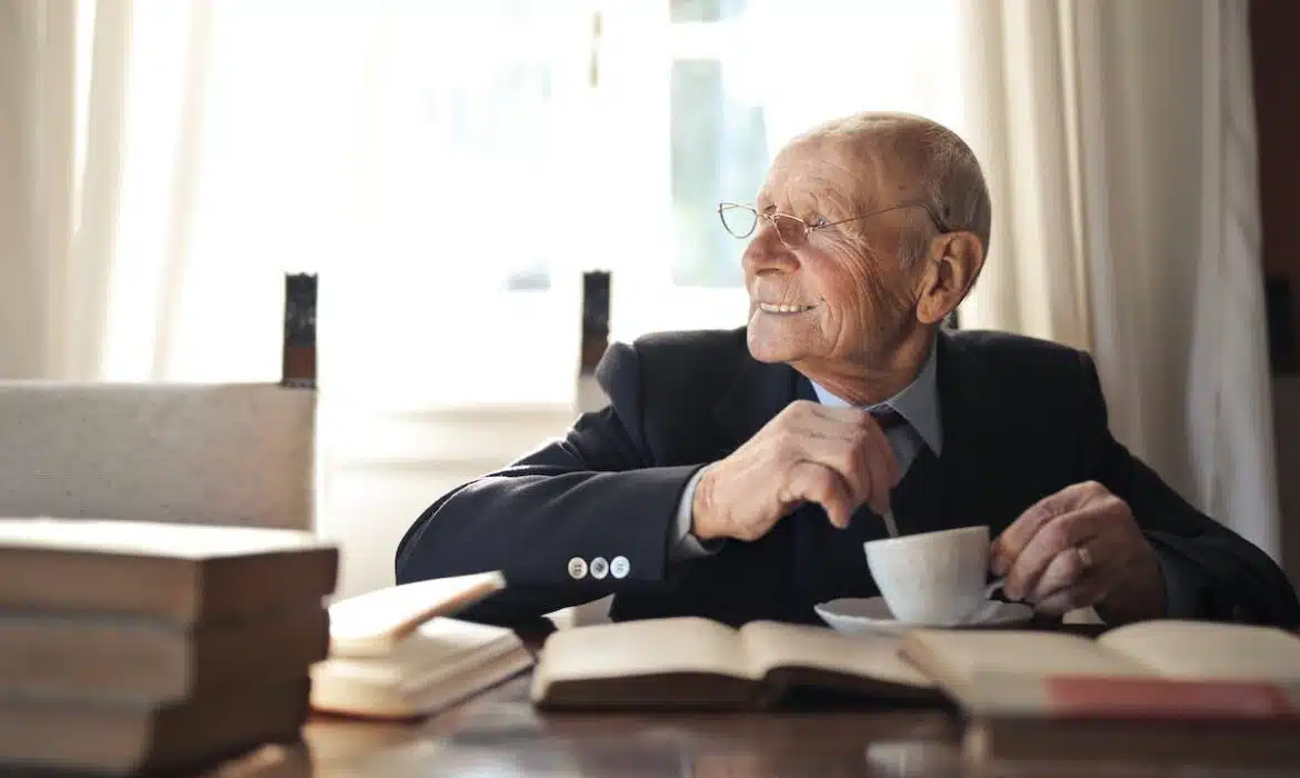 Les incontournables pour les seniors : découvrez les meilleurs livres de loisirs