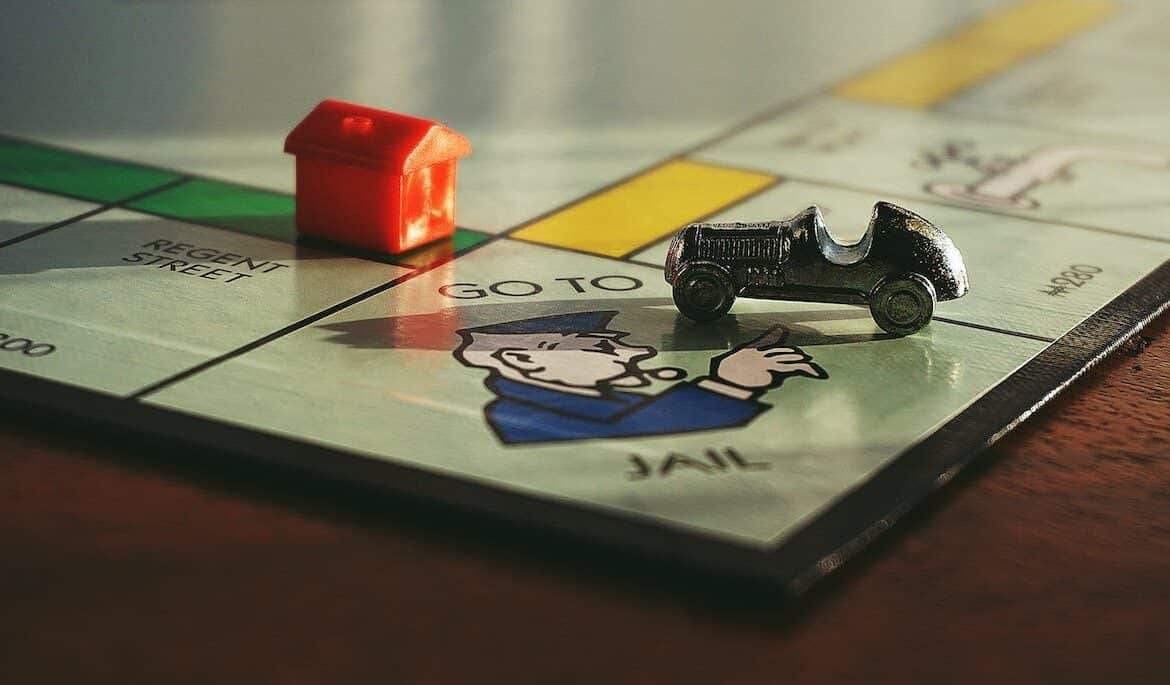 Se divertir à la maison : Guide ultime des jeux de société et loisirs créatifs