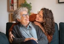 Bien vieillir à domicile : un sujet de société
